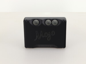 Chord Electronics Mojo Portable Headphone Amplifier - Image 6