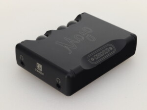 Chord Electronics Mojo Portable Headphone Amplifier - Image 8