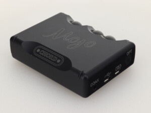Chord Electronics Mojo Portable Headphone Amplifier - Image 9