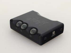 Chord Electronics Mojo Portable Headphone Amplifier - Image 11
