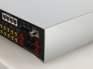 Linn Classik Integrated Music System - Silver - Image 10