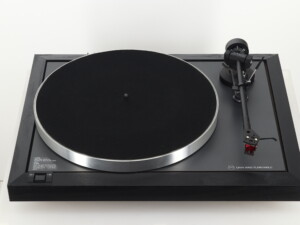 Linn Axis Turntable / Denon DL110 MC Cartridge - Image 6