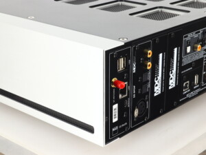 NAD M32 Integrated Amplifier - Image 9