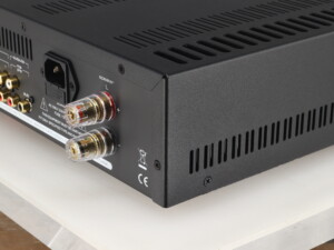 Astin Trew AT2-2100 Integrated Amplifier - Red - Image 8