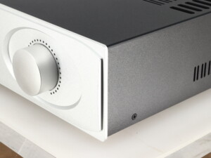 Astin Trew AT2-2100 Integrated Amplifier - Silver - Image 6