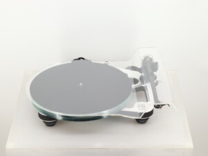 Rega Planar 8 Turntable - White, no cartridge - Image 8