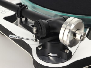 Rega Planar 8 Turntable - White, no cartridge - Image 11