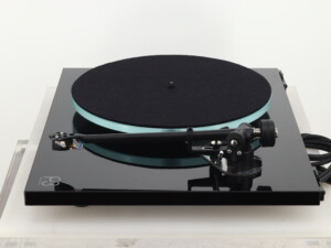 Rega Planar 3 Turntable - Black / NEO Power Supply / Ortofon 2M Black Cartridge - Image 3