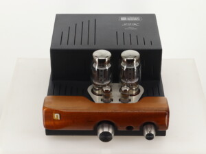 Unison Research S2K Integrated Amplifier - Image 6