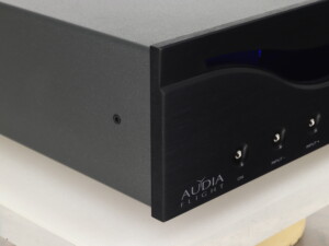 Audia Flight FL3 S Integrated Amplifier - Black - Image 7