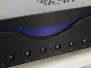 Audia Flight FL3 S Integrated Amplifier - Black - Image 11