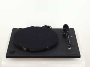 Rega RP1 Turntable - Black