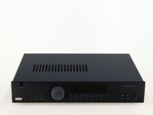 Arcam FMJ A19 Integrated Amplifier - Image 12