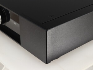Rega Elex-R Integrated Amplifier - Image 6