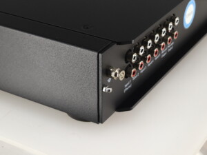 Rega Elex-R Integrated Amplifier - Image 7