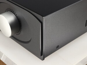 Astin Trew AT2-2100 Integrated Amplifier - Black - Image 6