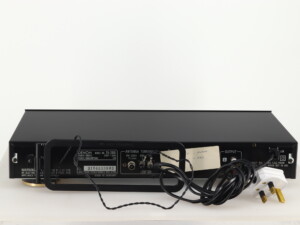 Denon TU-260L FM/AM Tuner - Image 4