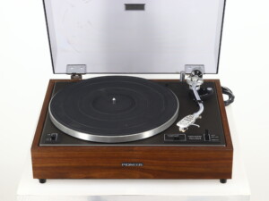 Pioneer PL-12D-II Turntable