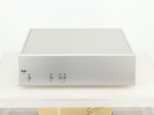 T+A A200 Power Amplifier - Silver