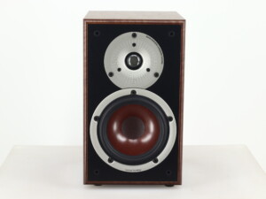 Dali Spektor 2 Standmount Speakers - Walnut